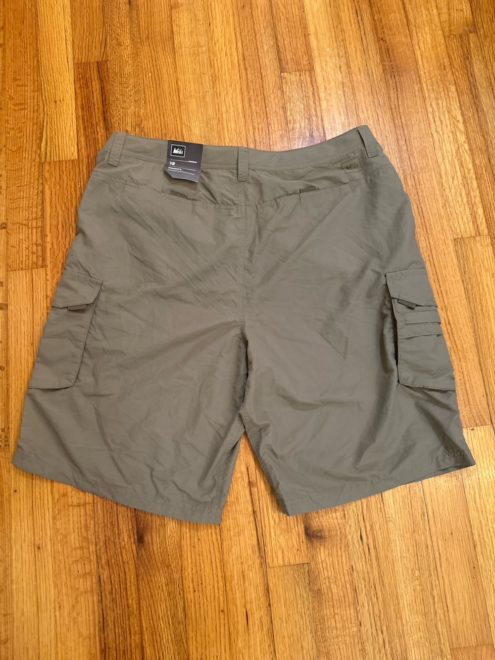 REI Cargo Shorts Women SAHARA Size 12 Inch Pockets 100% Nylon Hike - Picture 4 of 10